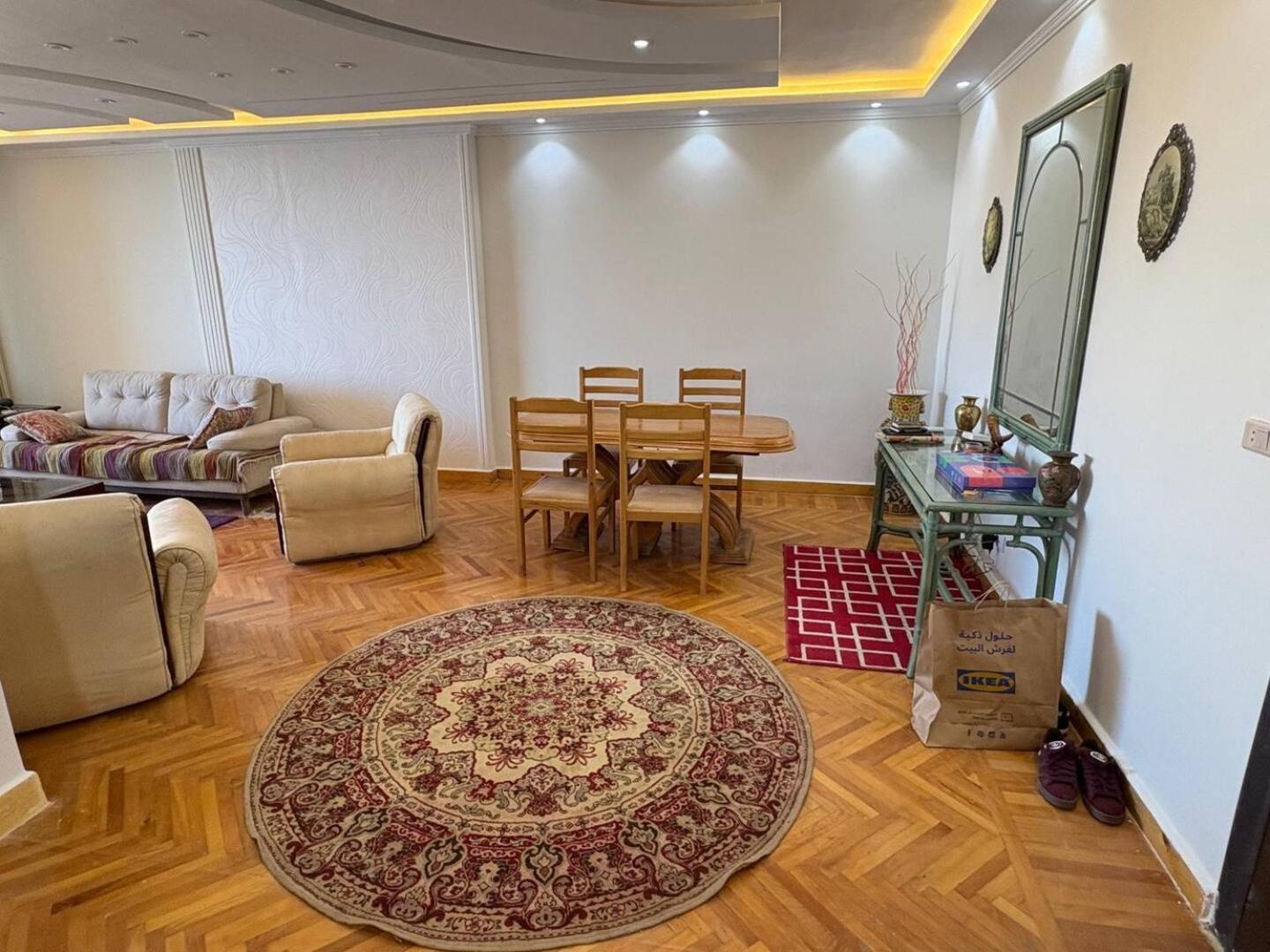 Cozy Beachfront Apartments Apartment Alexandria