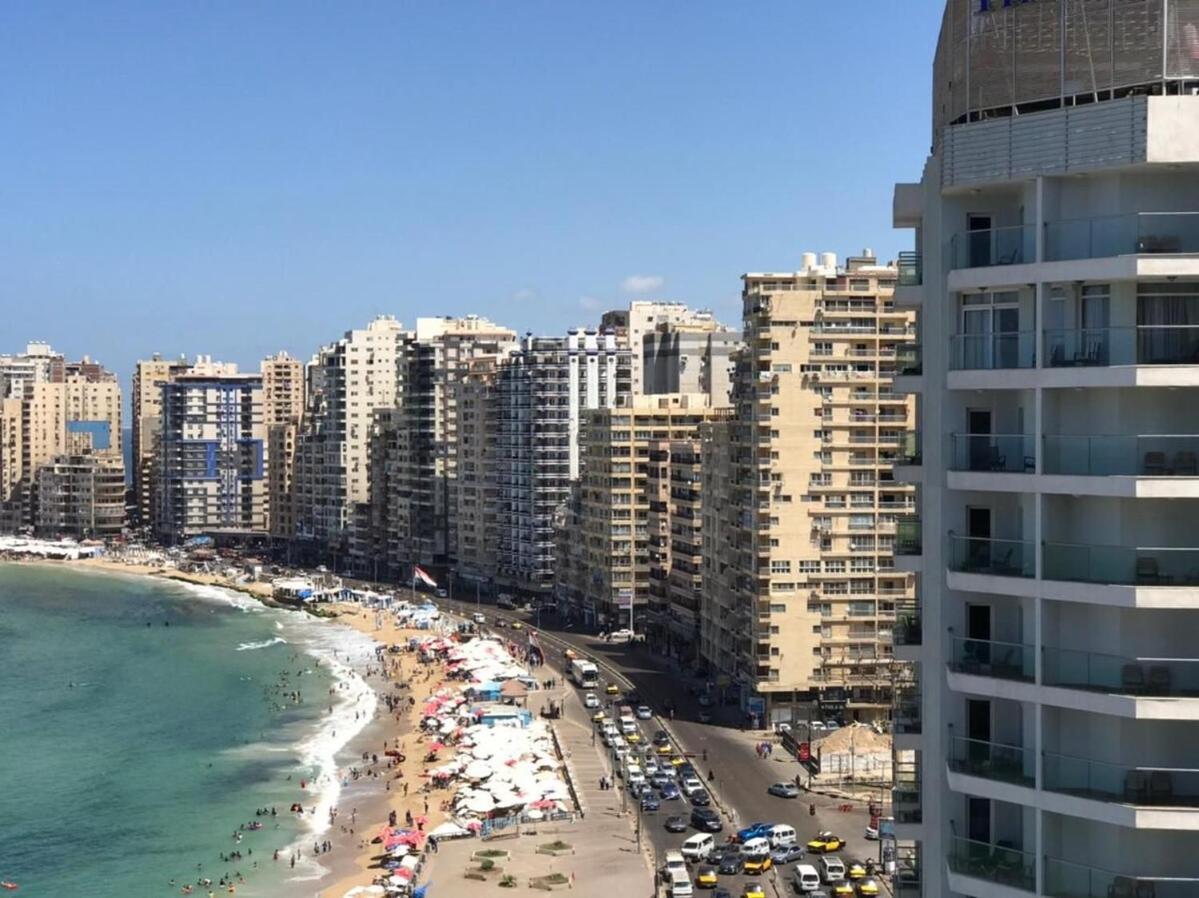 Cozy Beachfront Apartments * Alexandria
