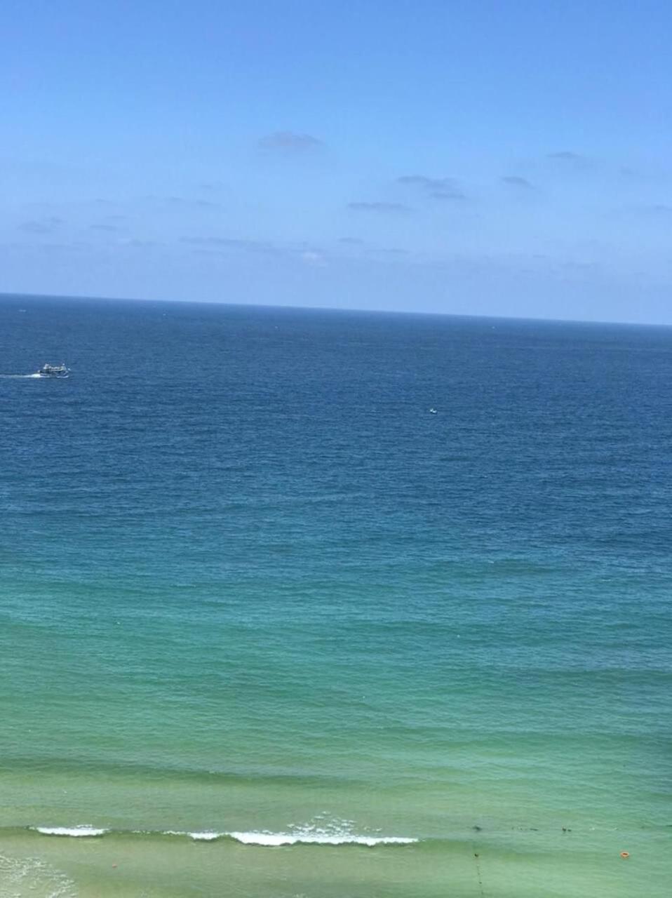 Cozy Beachfront Apartments Apartment Alexandria